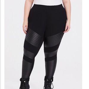 Brand new size 2 torrid leggings